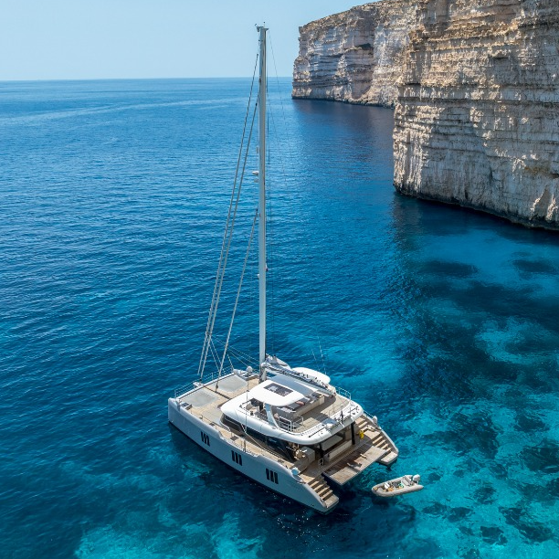 S/Y SEABLISS: Available to Charter