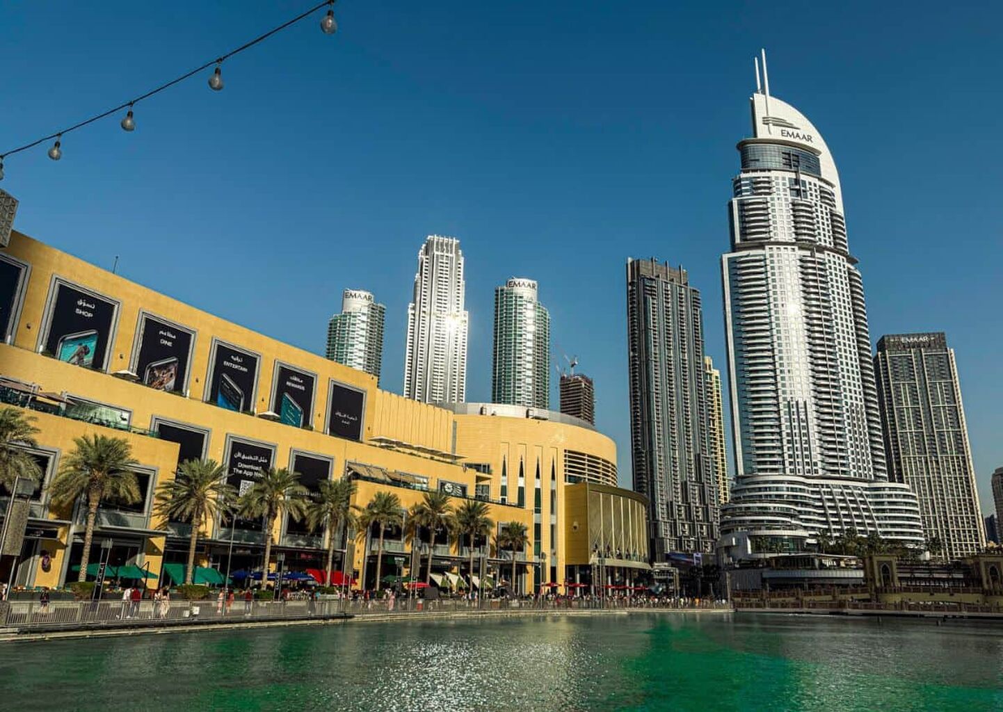 Explore Dubai Mall - It's more than just a shopping Centre!