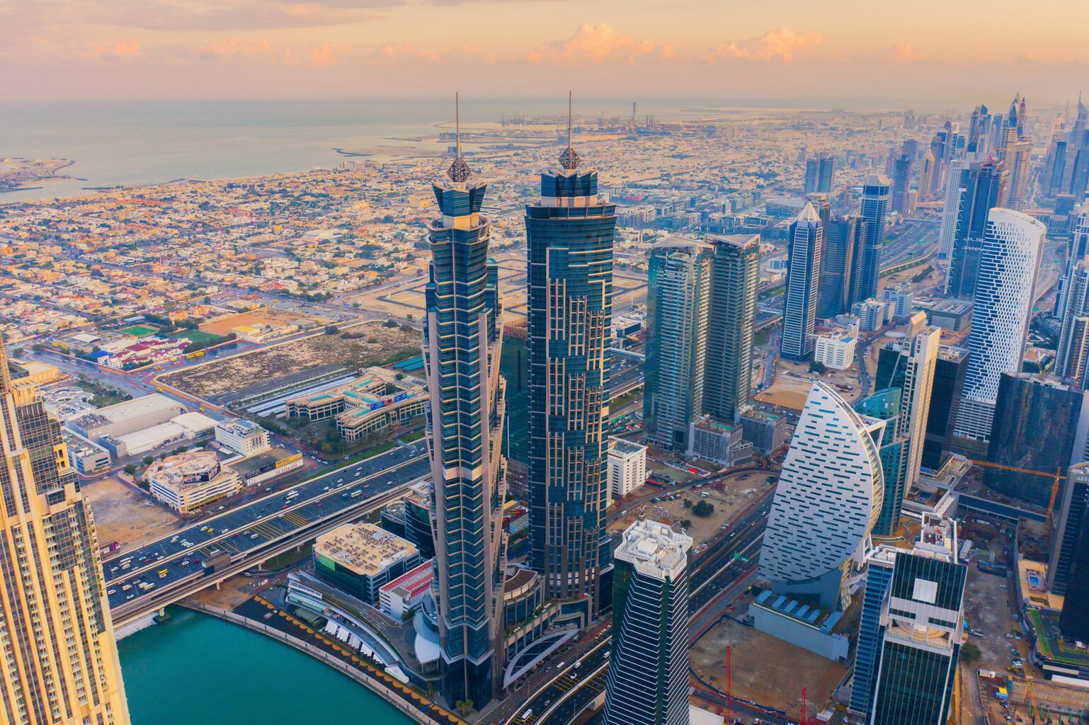 Hotels in Business Bay - (5 Star &amp; 4 Star Updated)