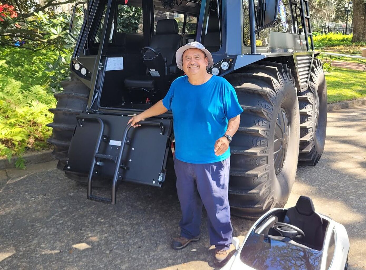 When Gastric Cancer Struck, Robotic Surgery Delivered Hope to Roberto