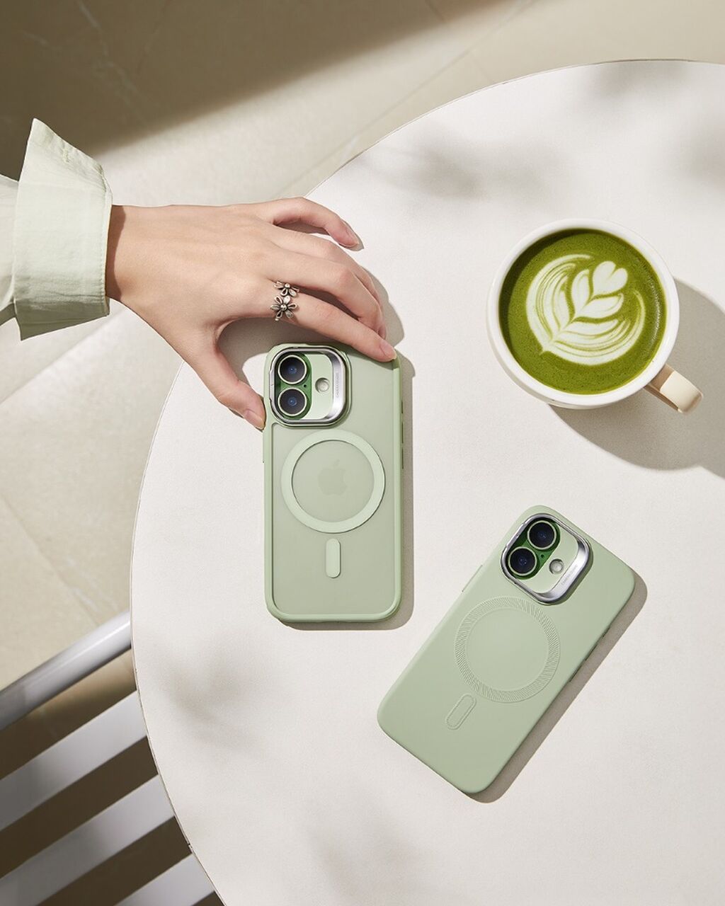 iPhone 17 Cloud Soft Magnetic Case
