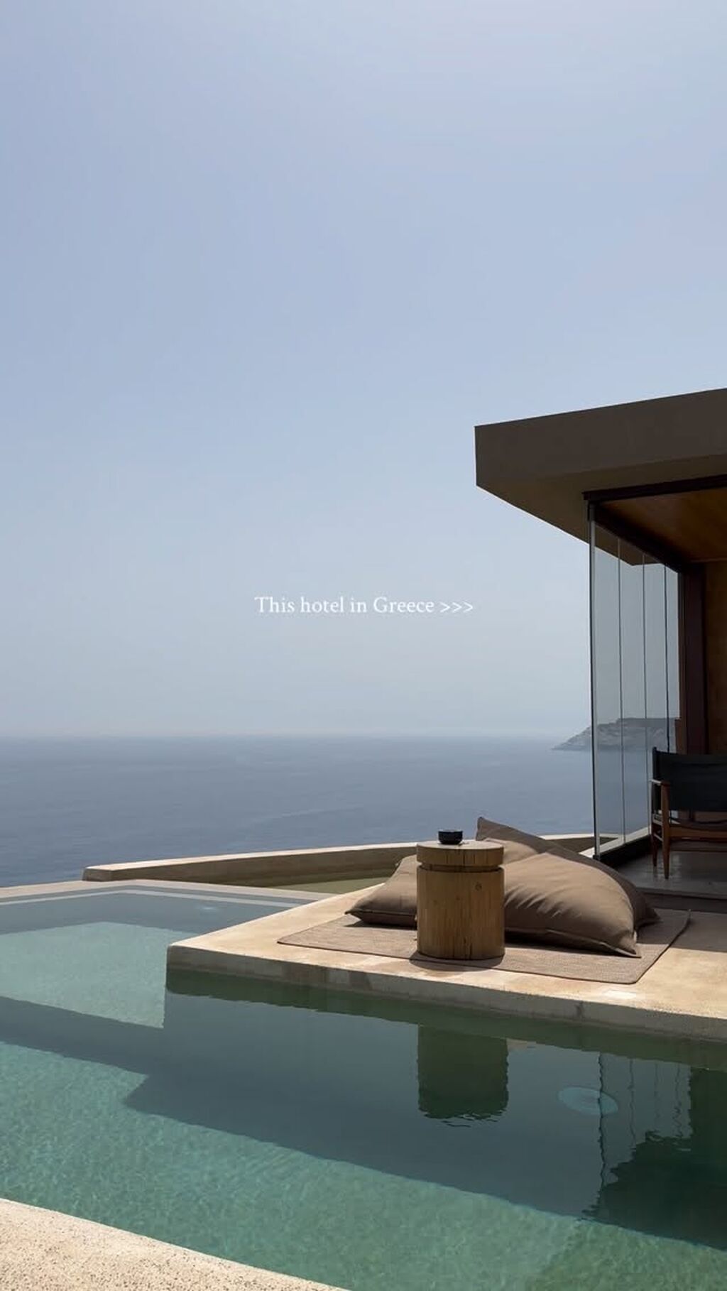 Acro Suites