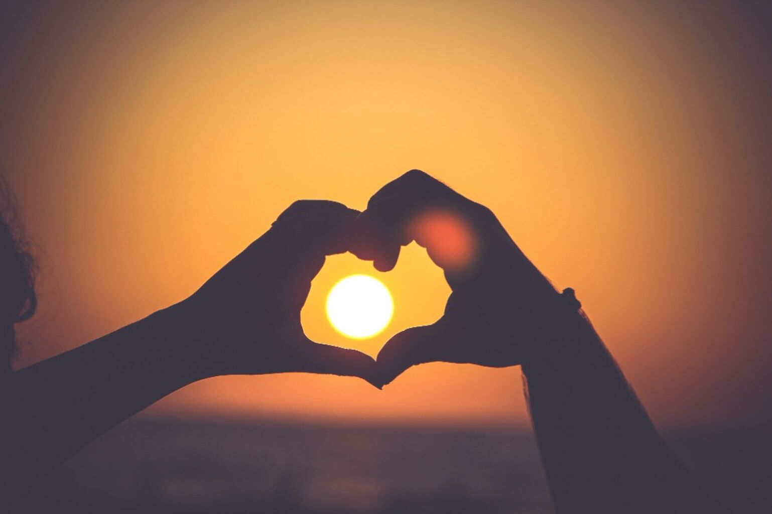 Organic encounter or online dating: A realization of a 20-something about finding connections