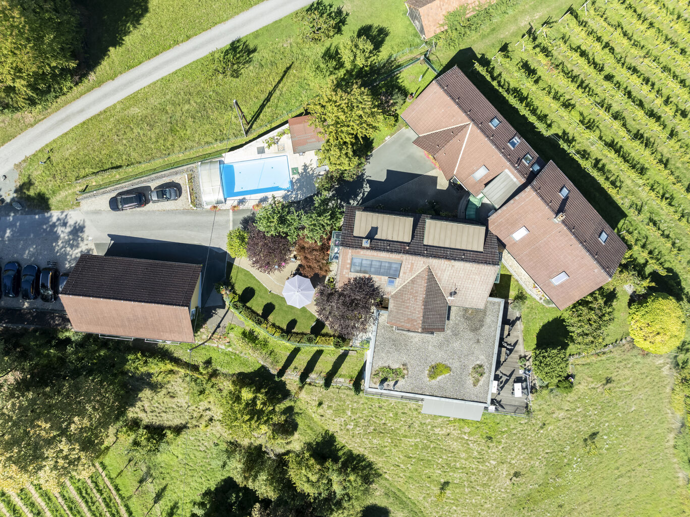 Boutiquehotel mit privatem Wohnhaus oder gro&szlig;z&uuml;giges privates Refugium mit Panoramablick &uuml;ber die Weinberge