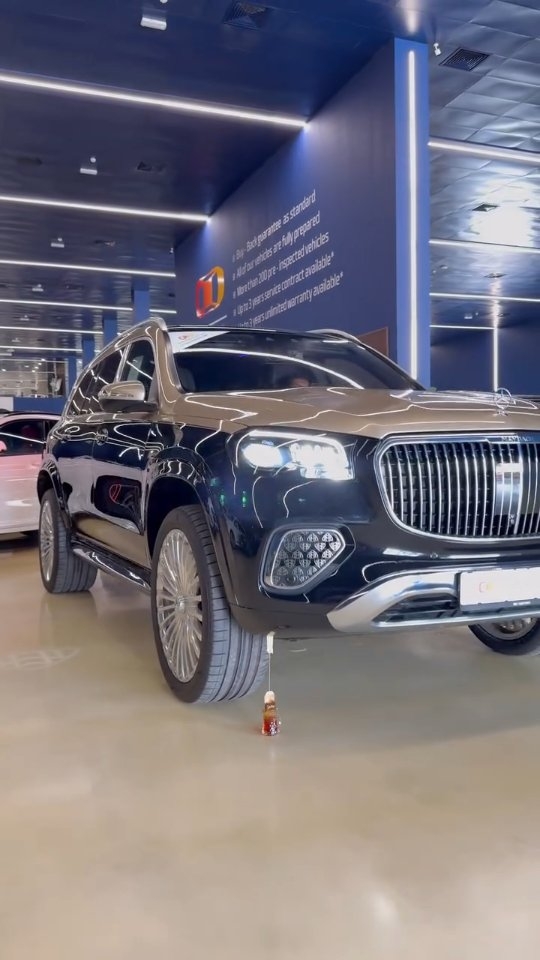 Mercedes GLS600