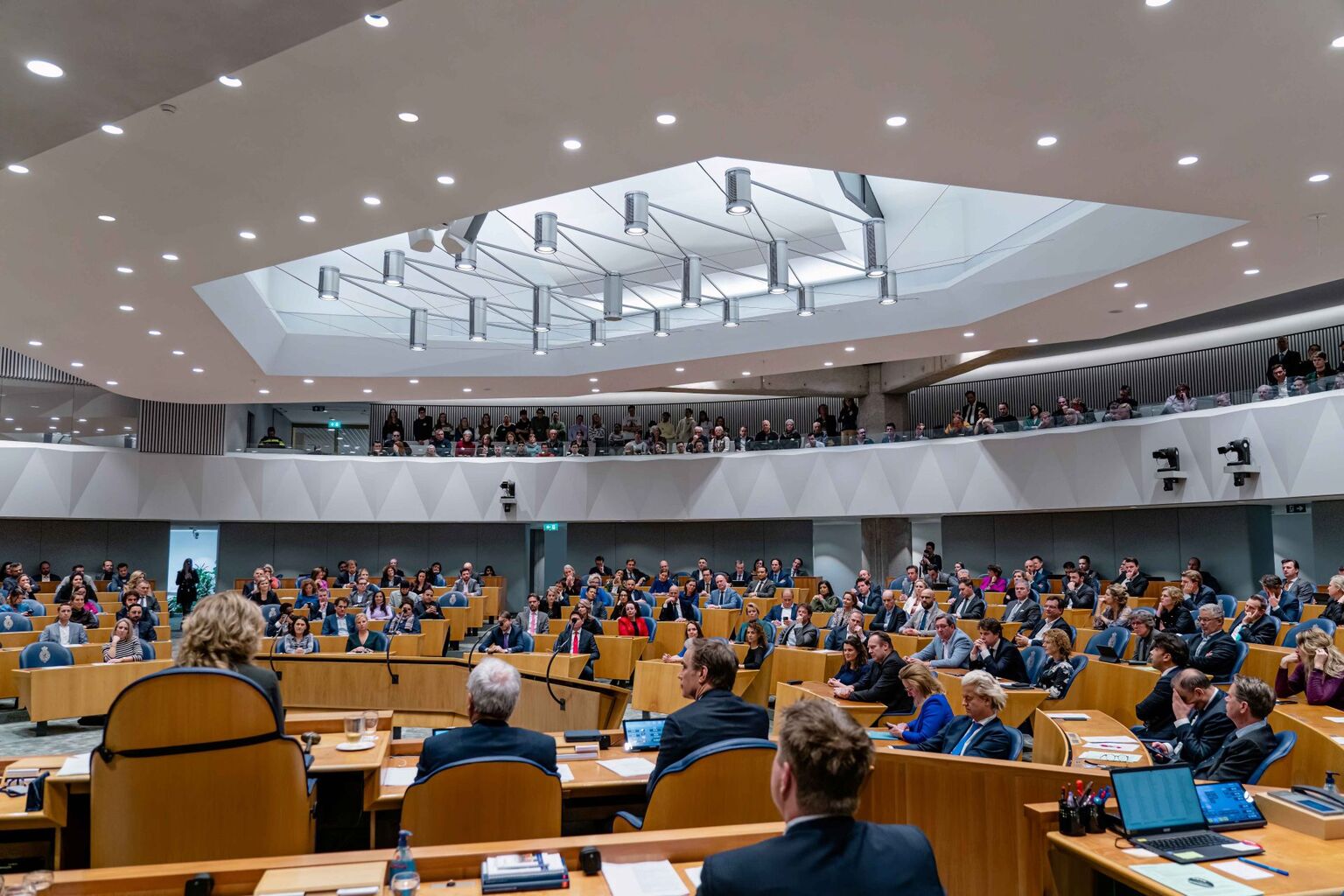 Minderheidskabinet vraagt om een ander soort lobby | Public Matters
