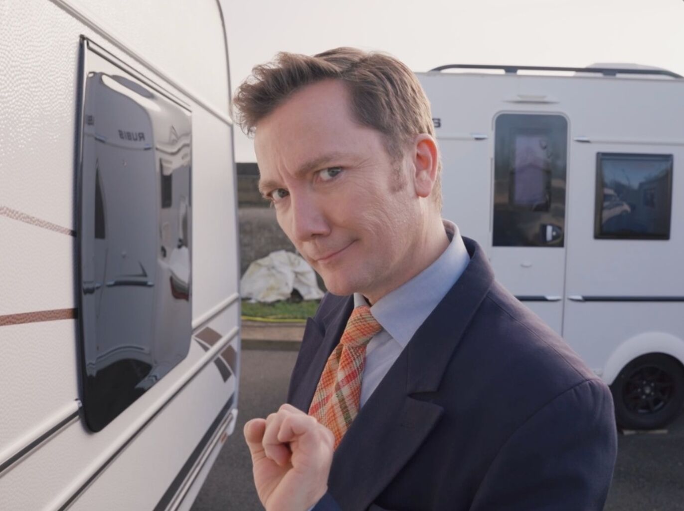 🎥  Caravane, ton univers impitoyable
