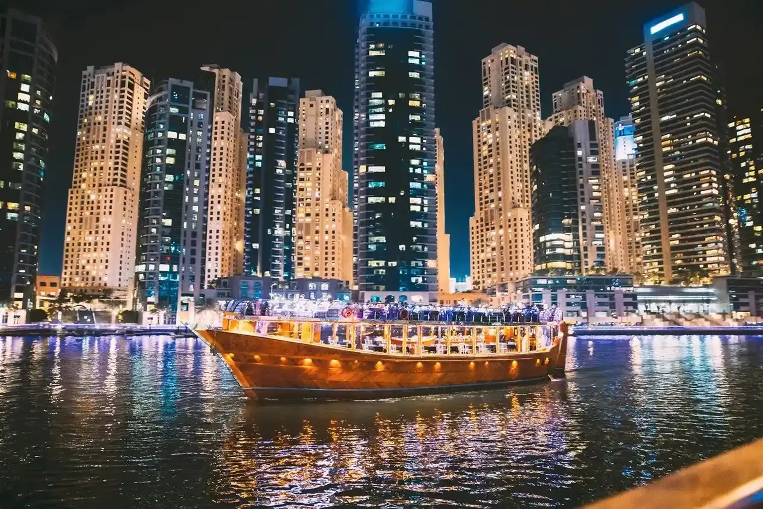 10 Best Iftar Cruises in Dubai Marina for Ramadan 2026: Scrumptious Dining and Scenic Panoramas
