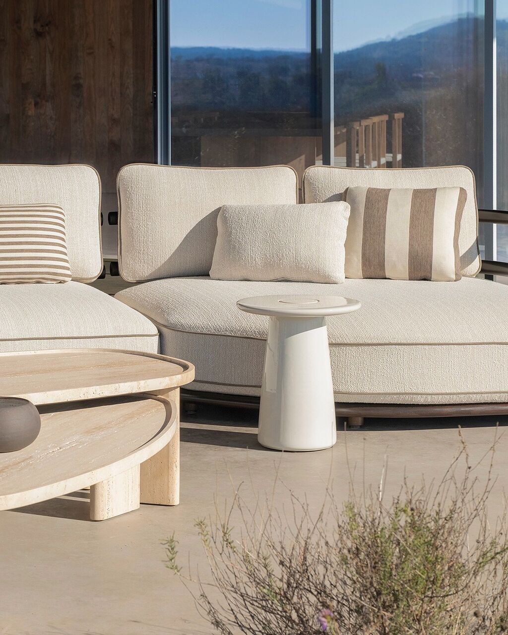 Taking a closer look at Meridies, our new outdoor collection designed by Roberto Lazzeroni 🤍