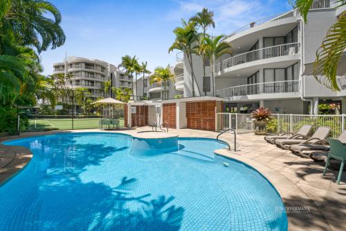 North Facing Splendour, Riverside Complex