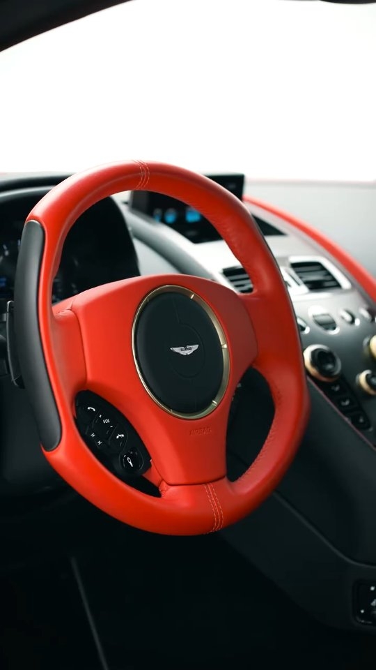 Aston Martin Vanquish