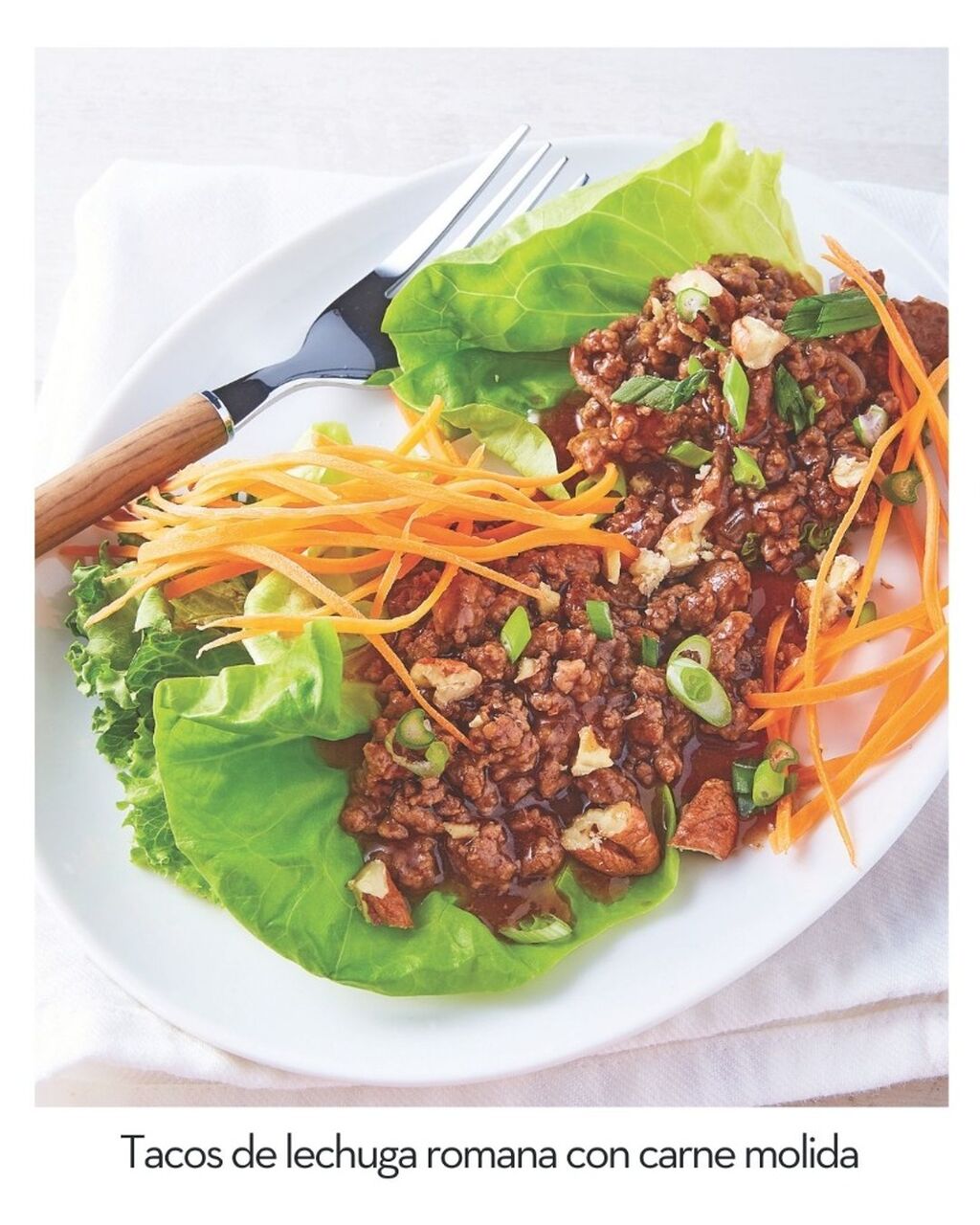 Tacos de lechuga romana con carne molida