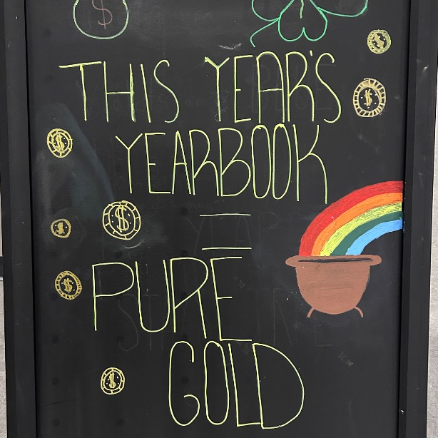 Did you buy a yearbook? 🤔 