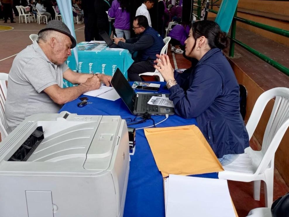 Pasos para solicitar la devoluci&oacute;n del IVA en l&iacute;nea en el SRI
