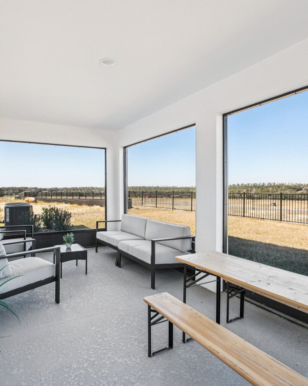 Interior Lanai Highlight
