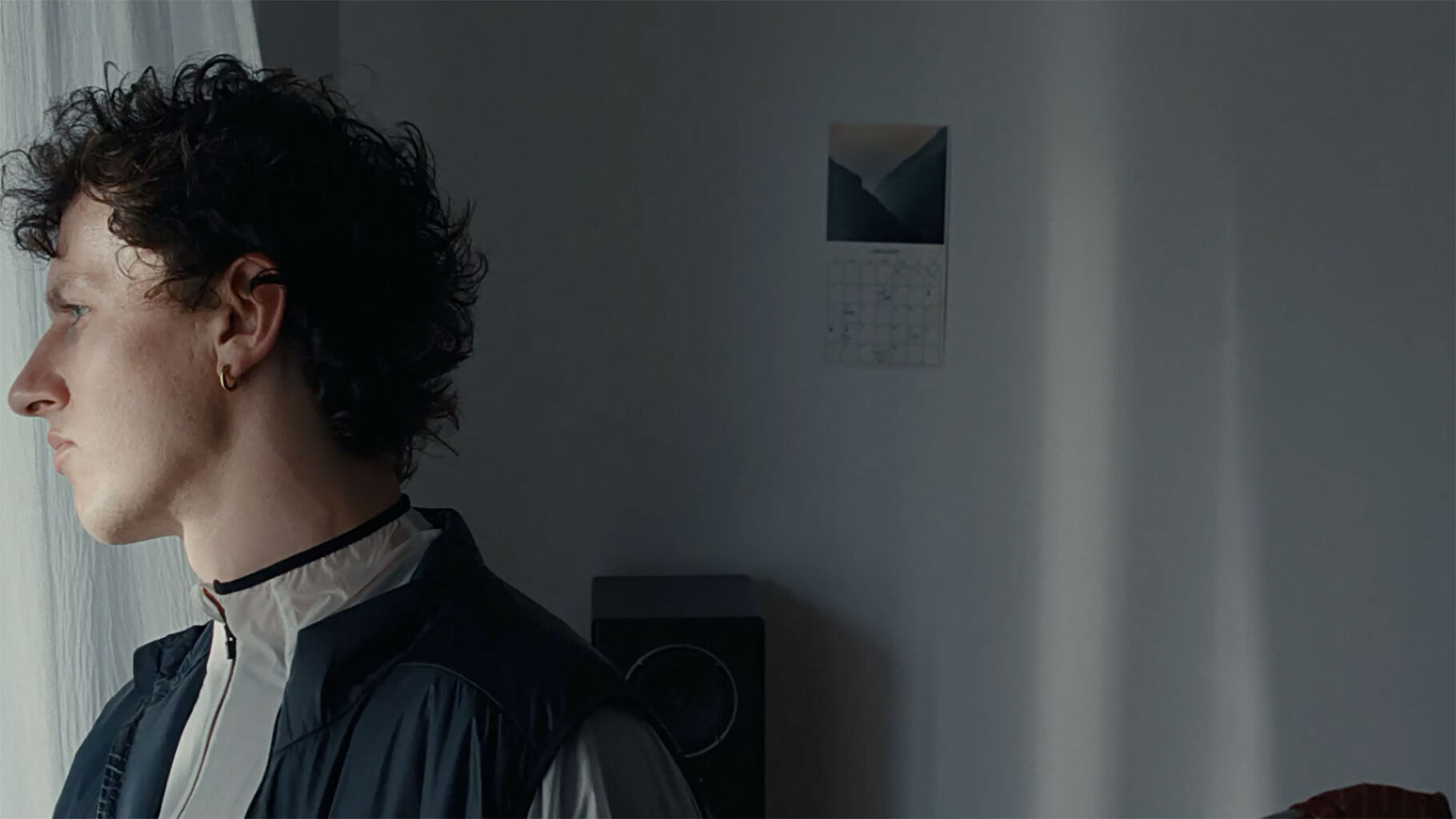 On turns to choreography to show its Cylon circular fashion in action