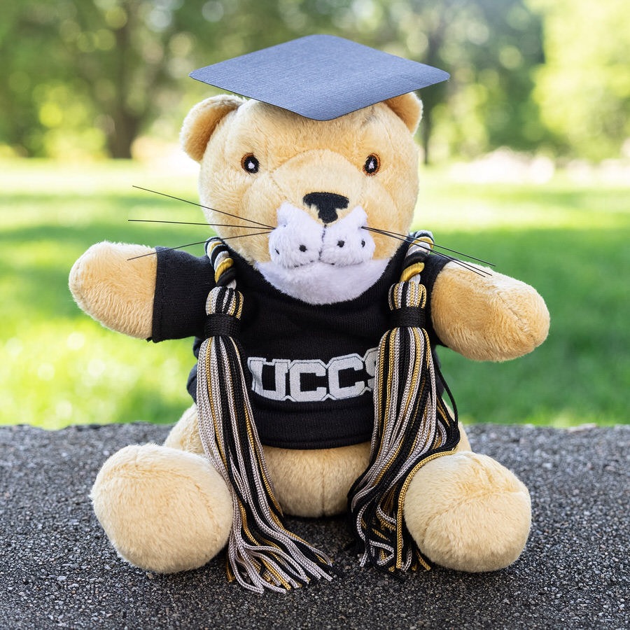 Graduation Fair at the Campus Store!