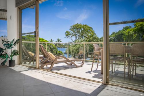 Front Row Noosa River: Unwind Explore Repeat
