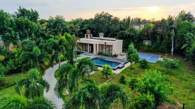 Aarish | 2BR | Sleeps 10 | ₹20-33K | 15 mins from Kokapet, Kollur & Financial District