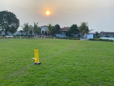 Aaradhya | 4BR | Sleeps 18 | ₹16-22K | 30 mins from TSPA ORR Exit. Near Surangal
