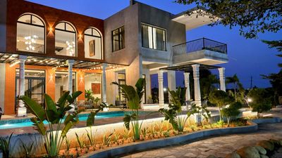 Akshobya | 5BR | Sleeps 20 | ₹30-43K | 40 mins from Gachibowli