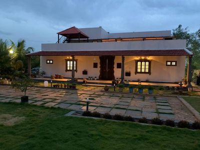 Syna Pearl | 5BR | Sleeps 20 | ₹21-29K | 20 mins from Shamshabad ORR Exit