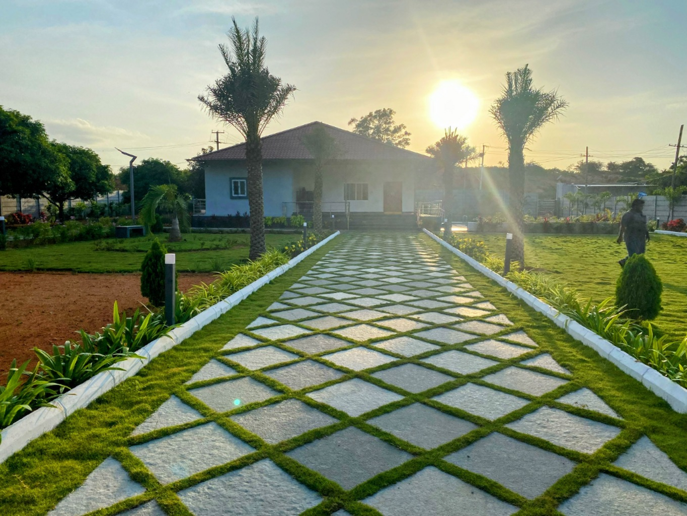 GVL | 3BR | SLEEPS 15 | ₹15-20K | 10 MINS FROM TUKKUGUDA ORR EXIT