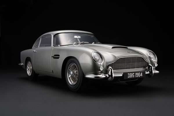 Aston Martin DB5 Vantage (1964) - 1:18 scale