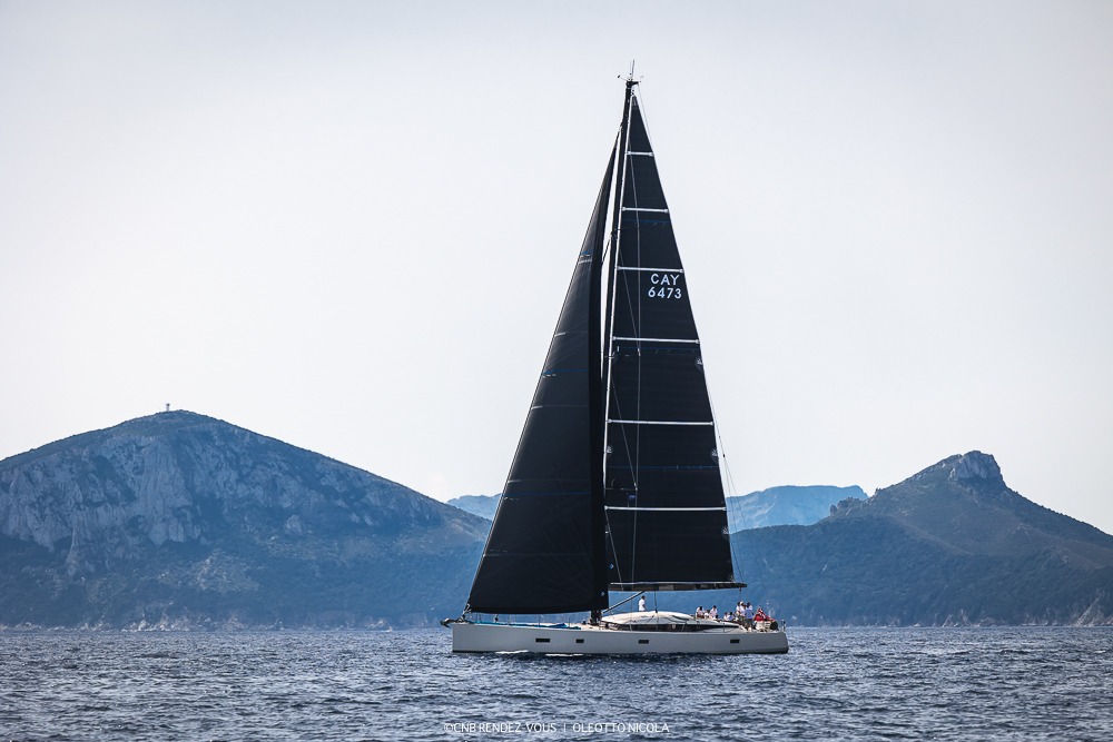 S/Y BEAUTIFUL DAY - AVAILABLE FOR CHARTER