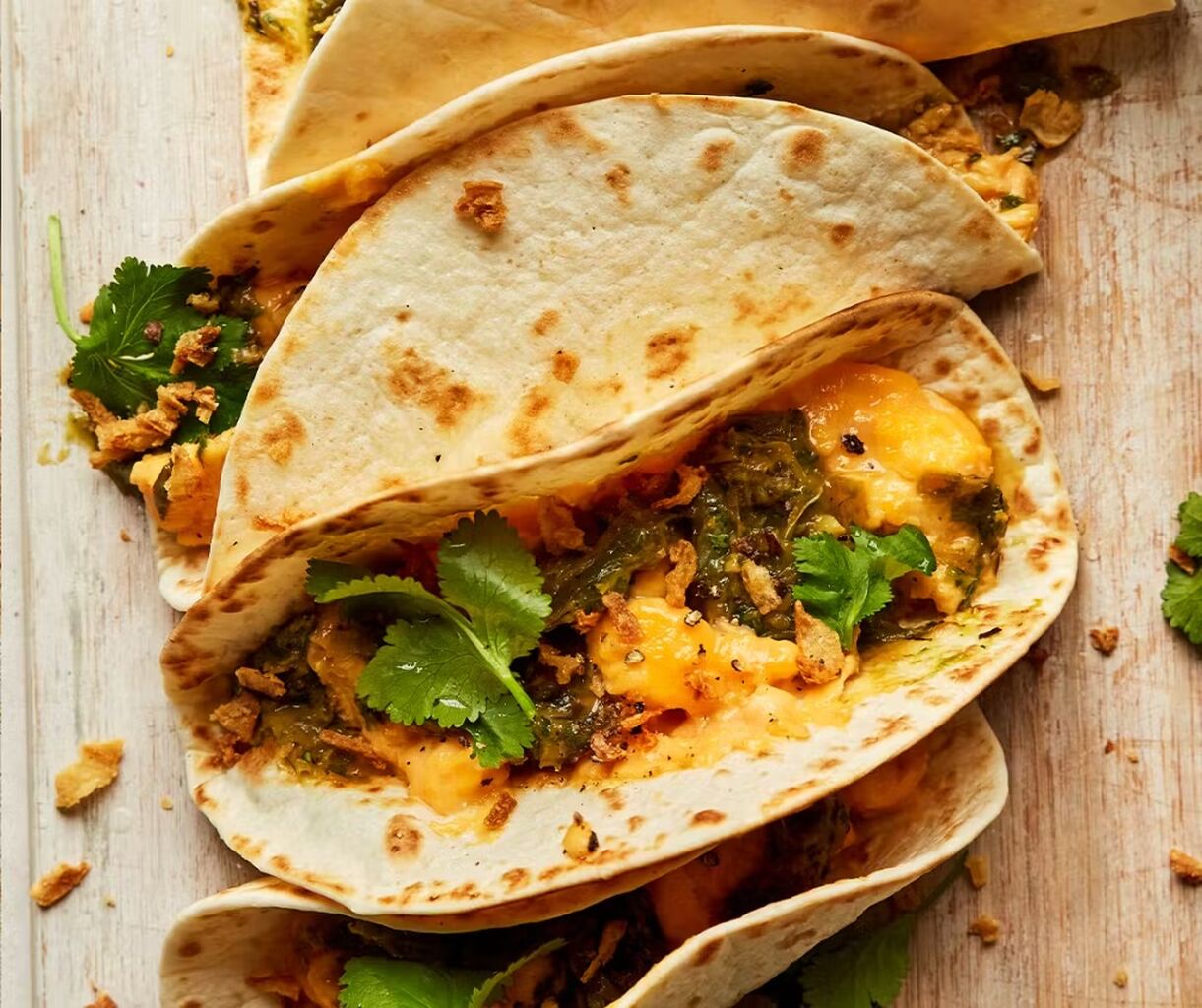 🍋&zwj;🟩Egg tacos with salad onion and lime salsa 