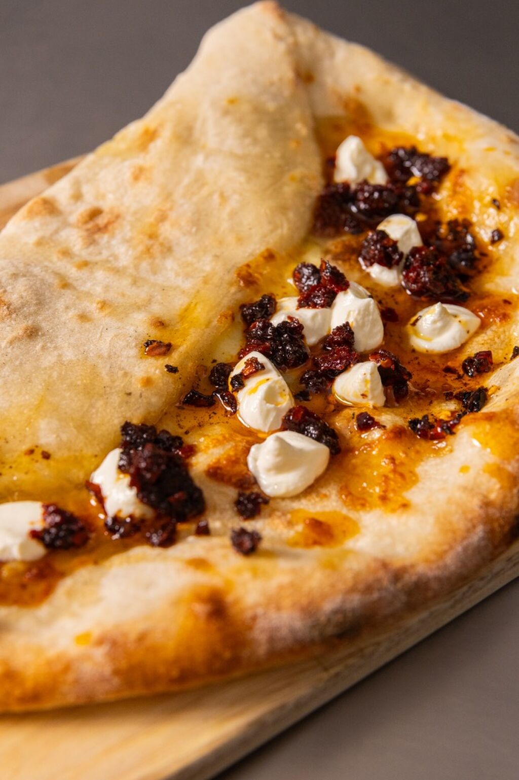 Dual-fill Pizzone