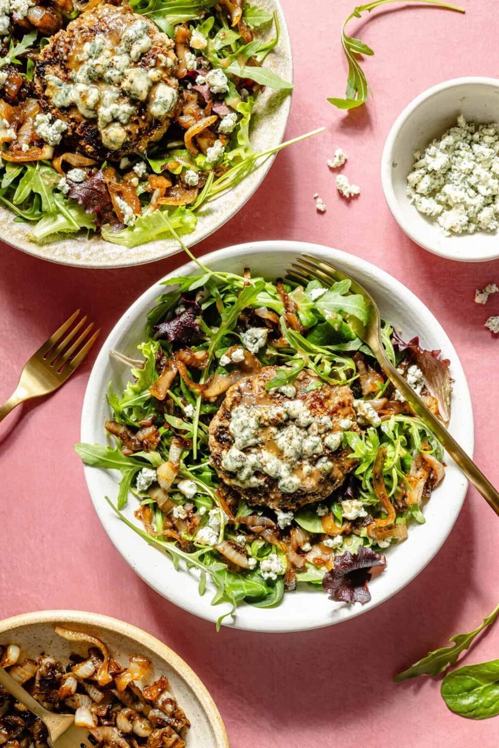 Blue Cheese and Balsamic Burger Salad
