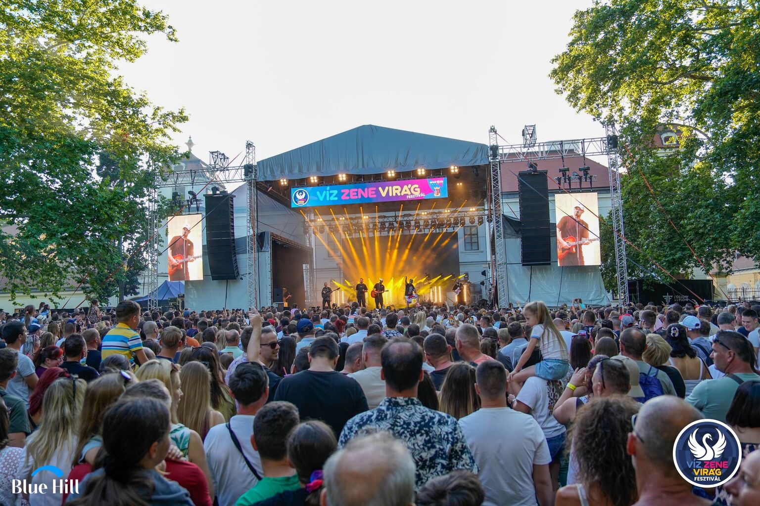 V&iacute;z Zene Vir&aacute;g Festival 