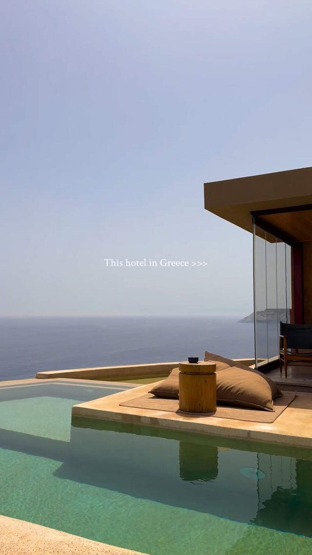 Acro Suites