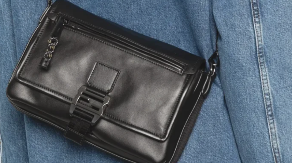  Fendi Messenger, el bolso masculino que querr&aacute;s llevar
