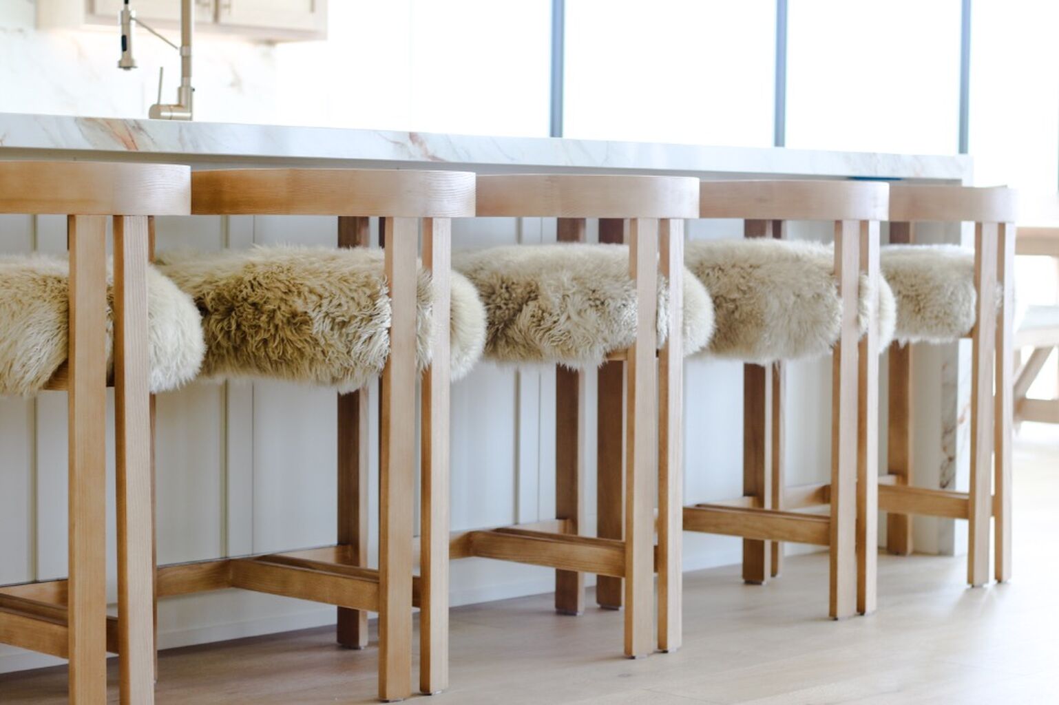 SHOP BARSTOOLS 👈