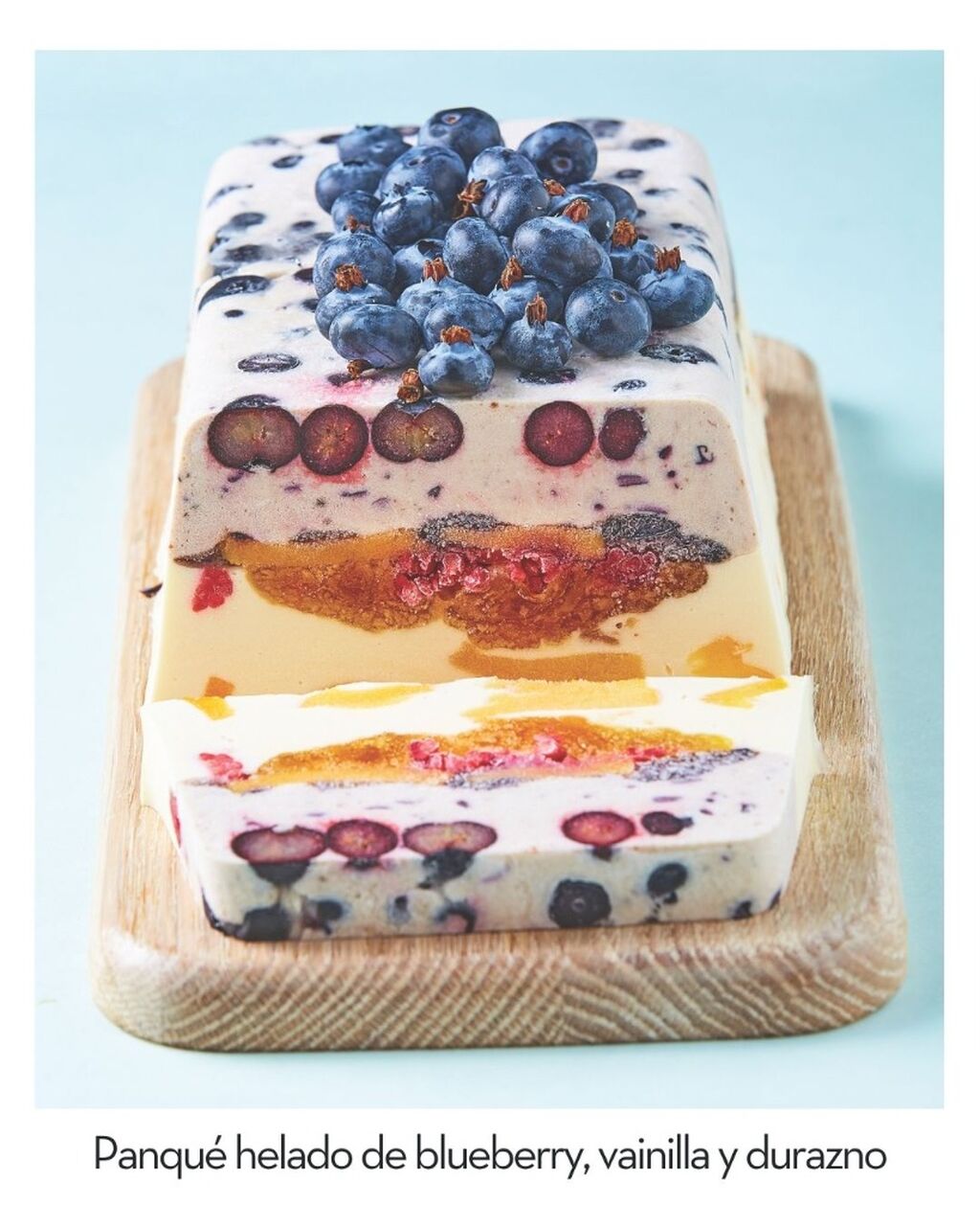 Panqu&eacute; helado de blueberry, vainilla y durazno