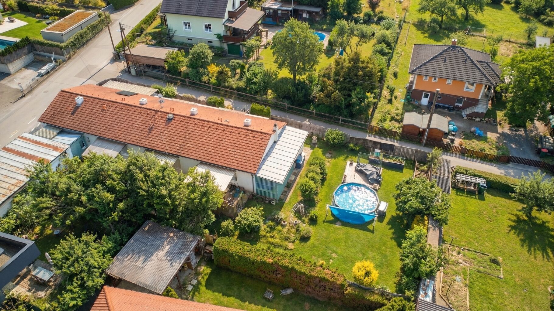 Dachbodenaufbau mit &uuml;ber 100 m&sup2; Terrassenfl&auml;che und flexiblen Gestaltungsm&ouml;glichkeiten