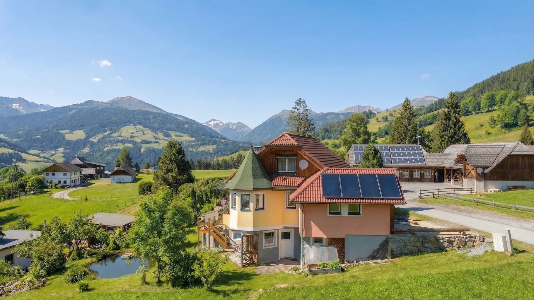 Sonniges Einfamilienhaus mit Bergblick in absoluter Ruhelage