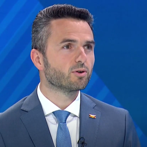 POLITIČNO S TANJO GOBEC
