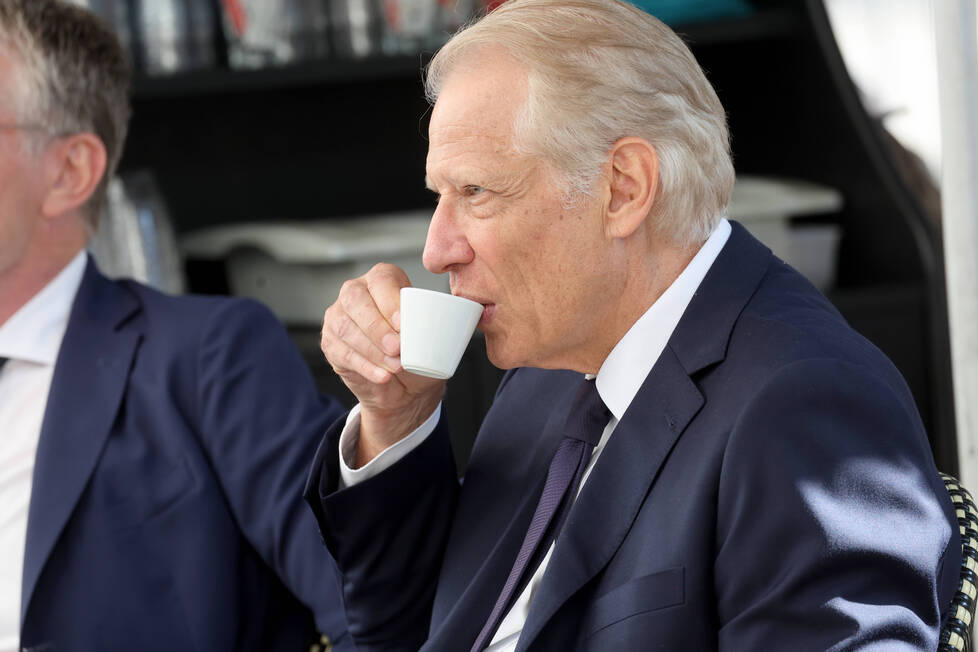 Dominique de Villepin aurait re&ccedil;u pour 125 000 euros de cadeaux