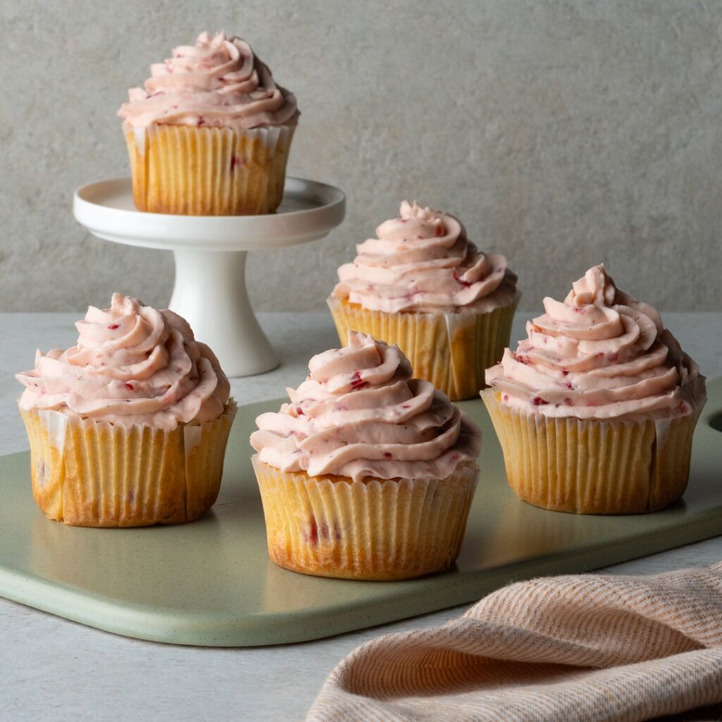 Cupcakes &mu;&epsilon; &phi;&rho;ά&omicron;&upsilon;&lambda;&epsilon;&sigmaf; &kappa;&alpha;&iota; &lambda;&epsilon;&upsilon;&kappa;ή &sigma;&omicron;&kappa;&omicron;&lambda;ά&tau;&alpha;