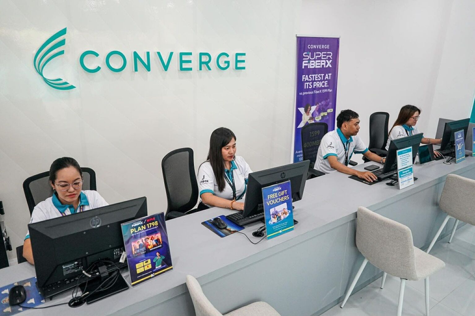 Converge FiberX reopens at in Tagbilaran City to better serve Boholanos