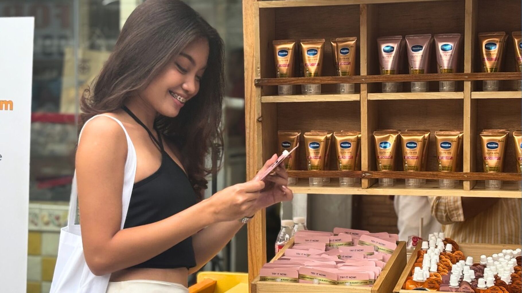 Vaseline pop-up event draws the creative crowd to Molave Street in Cebu