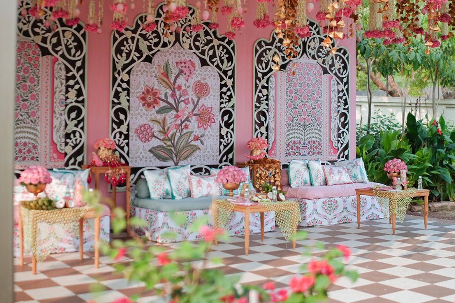 Taking a cue from Jaipur&rsquo;s pink hues and vibrant Sicilian markets, this couple&rsquo;s pre-wedding celebrations were immersive