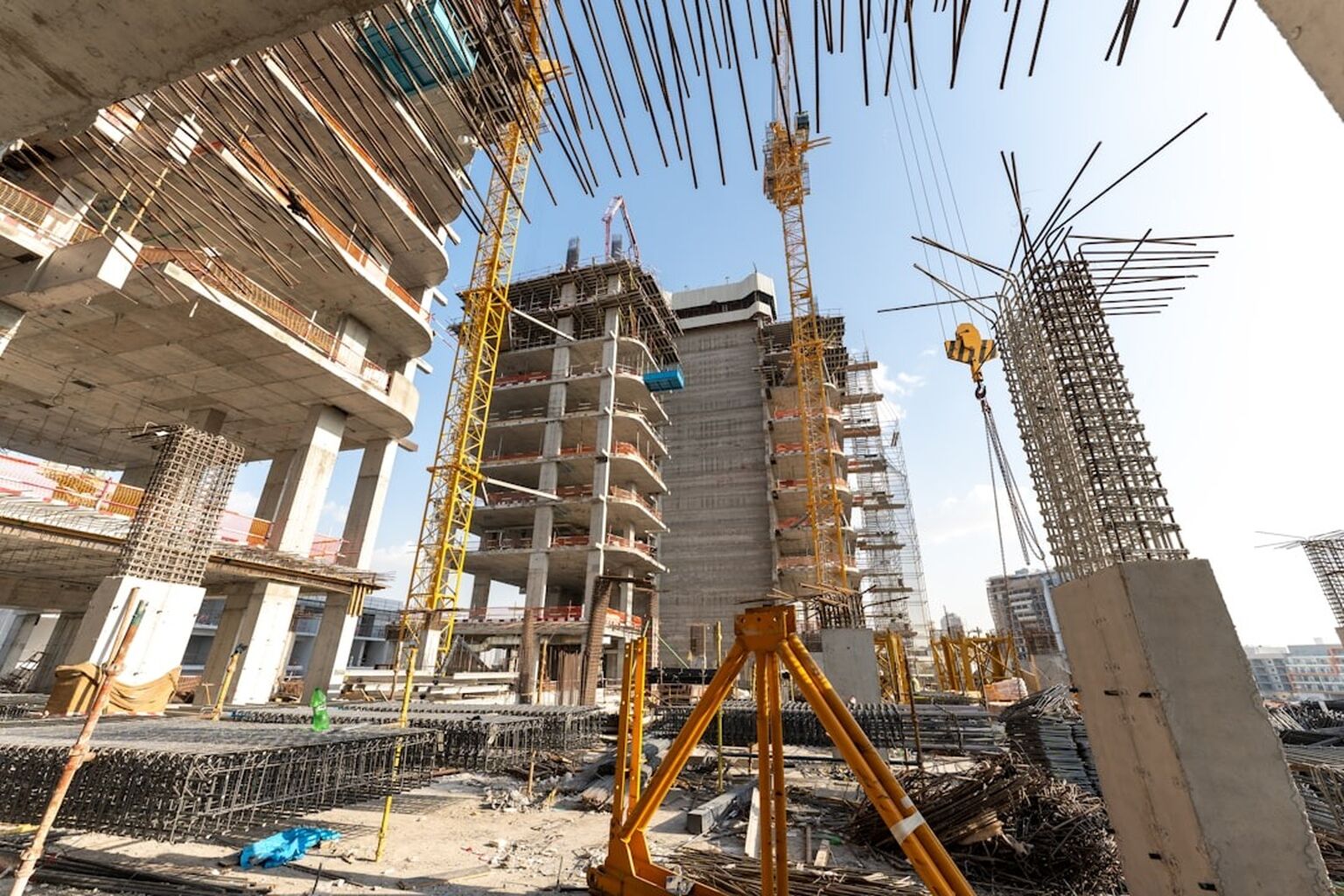 Pre-Construction vs Completed Property in Panama: Which One Should You Choose?