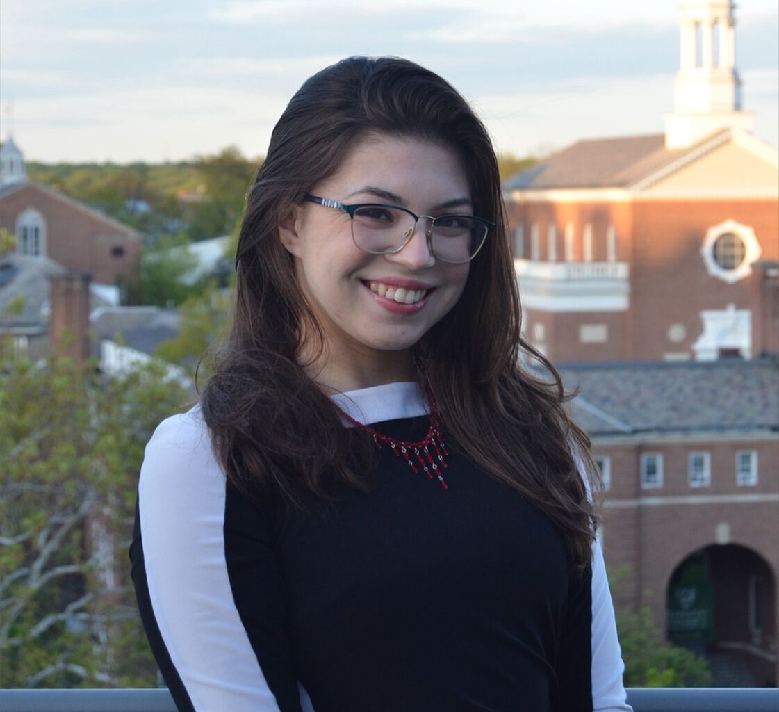 Gabrielle Feneide Named Undergraduate Valedictorian at Manhattan University