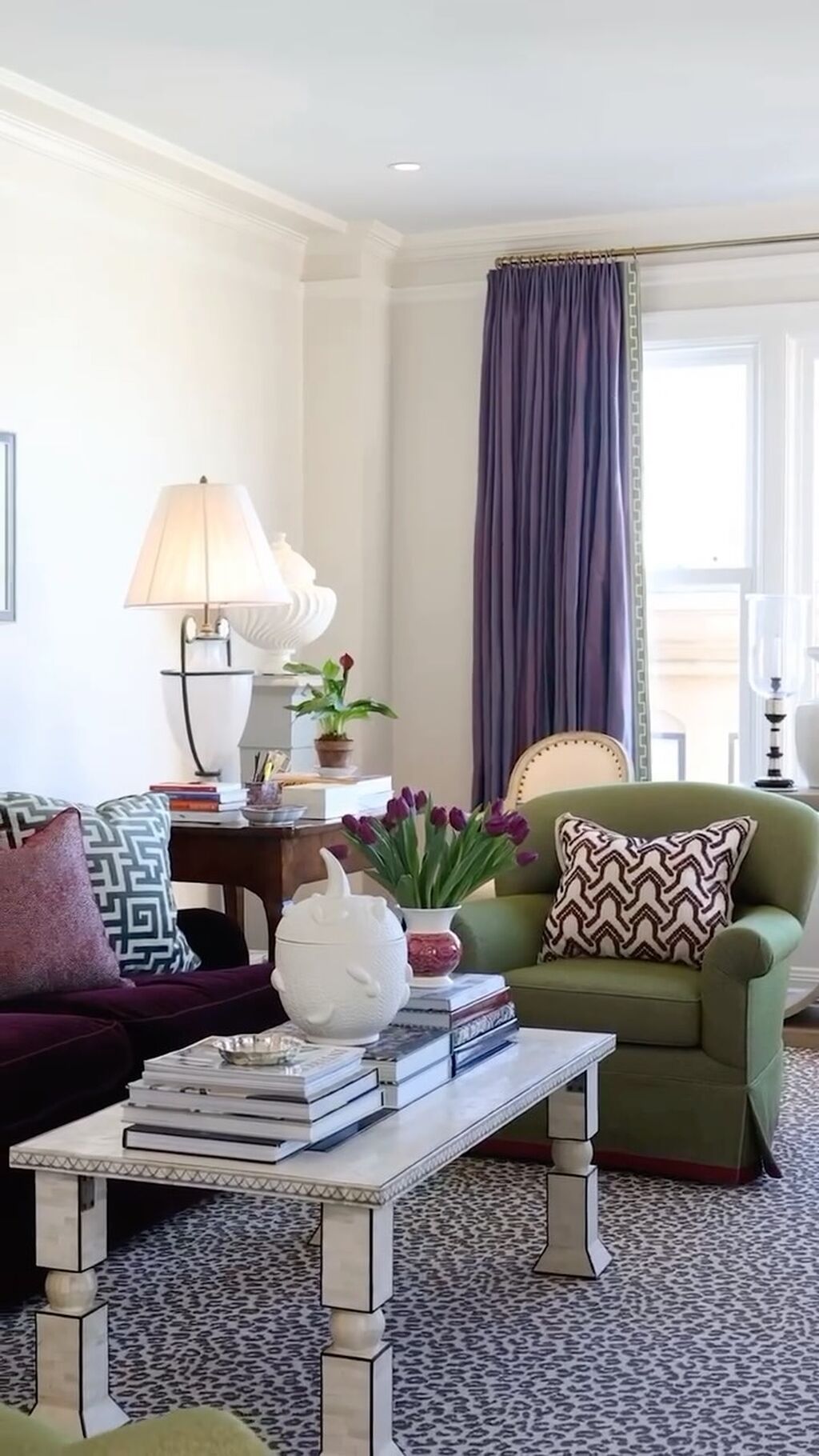 A Stunning San Francisco Apartment with Sweeping Bay Views
