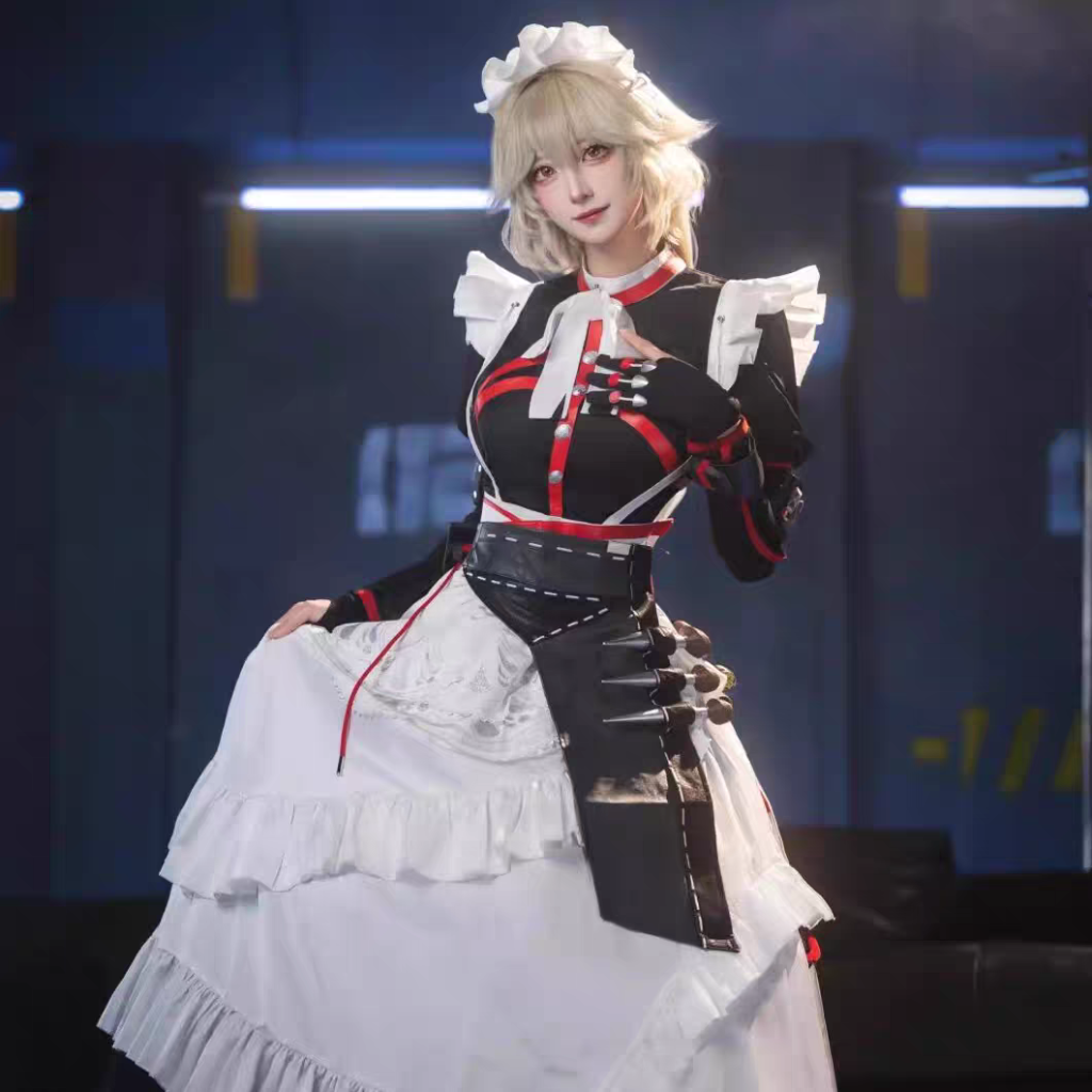 Click to enter the cosplay world