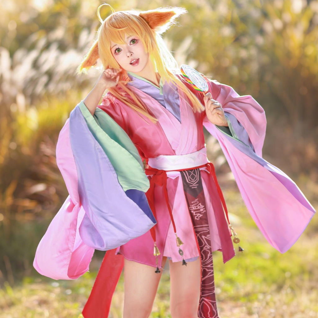 Click to enter the cosplay world